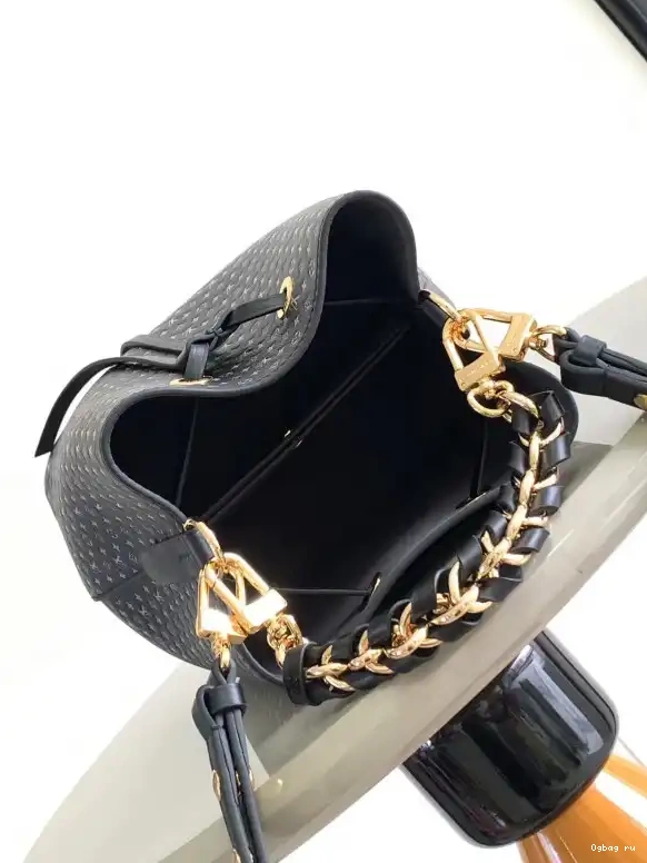 BB NÉONOÉ VUITTON LOUIS 0516